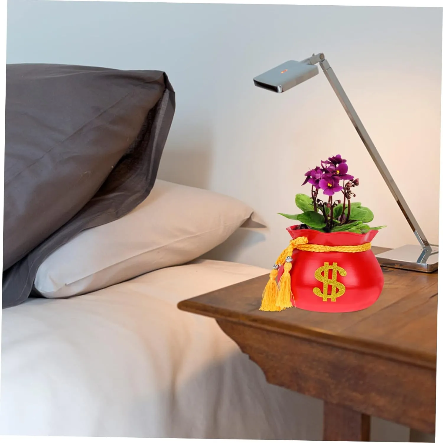 1pc New Year's Money Bag Vase Lucky Bag Vase Flower Pots for Indoor Plants Fortune Bag Flowerpot Retro Vase Shaped Household Luck Bag Flower Pot Elegant Plant Pot Red Iron