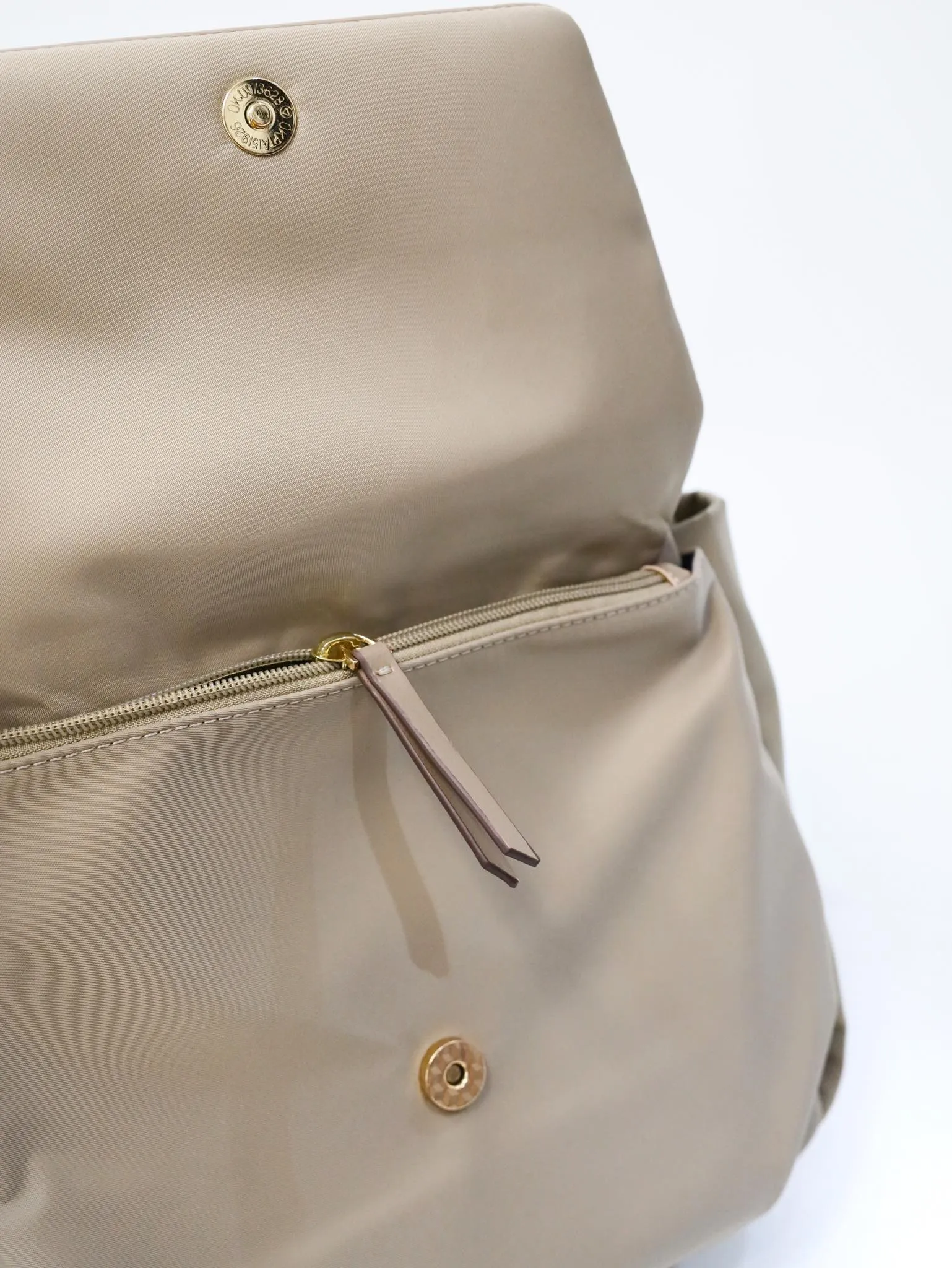 Aemi (3.0) Two Ways Waterproof Nylon Backpack