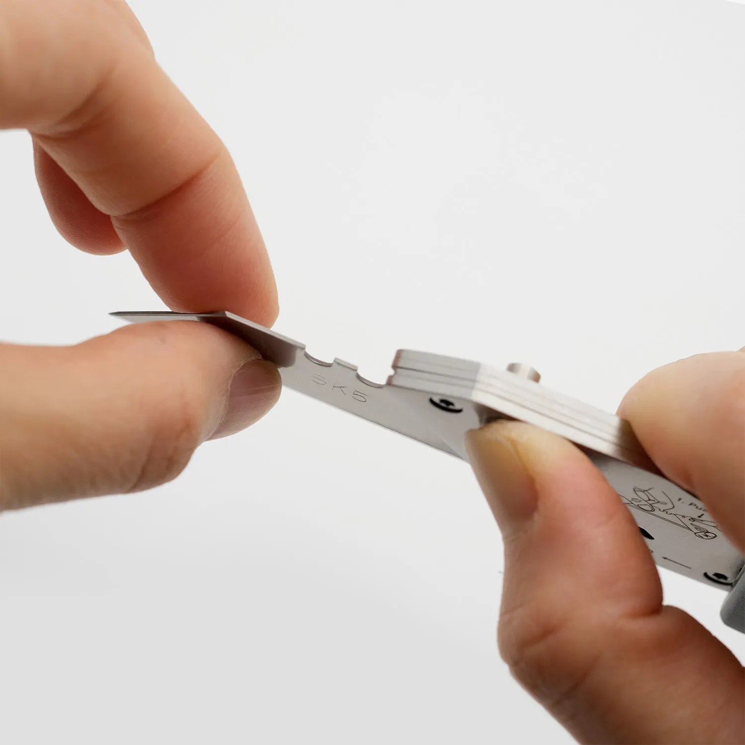 EDC Utility Knife with Blade Storage