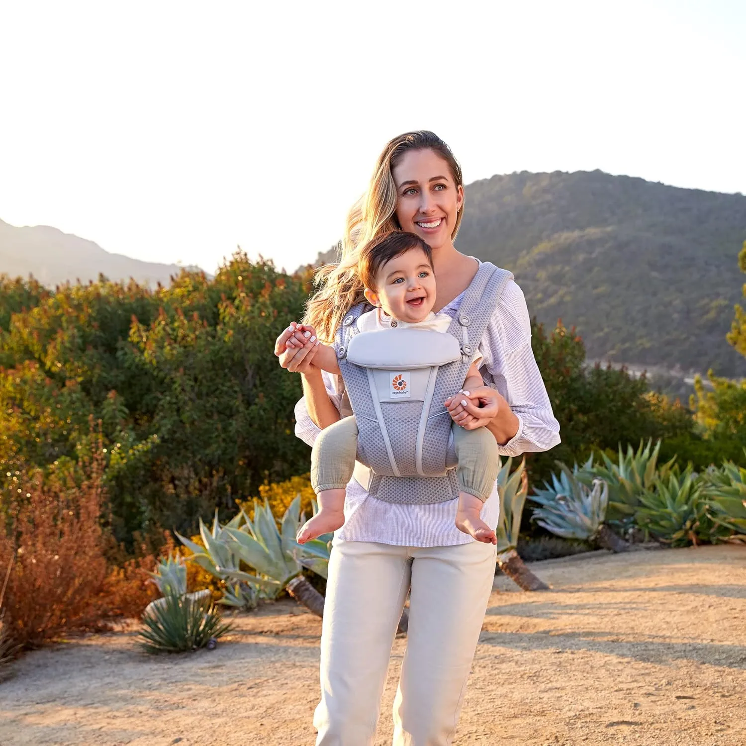 Ergobaby All Carry Positions Breathable Mesh Baby Carrier with Enhanced Lumbar Support & Airflow (7-45 Lb), Omni Breeze, Pearl Grey