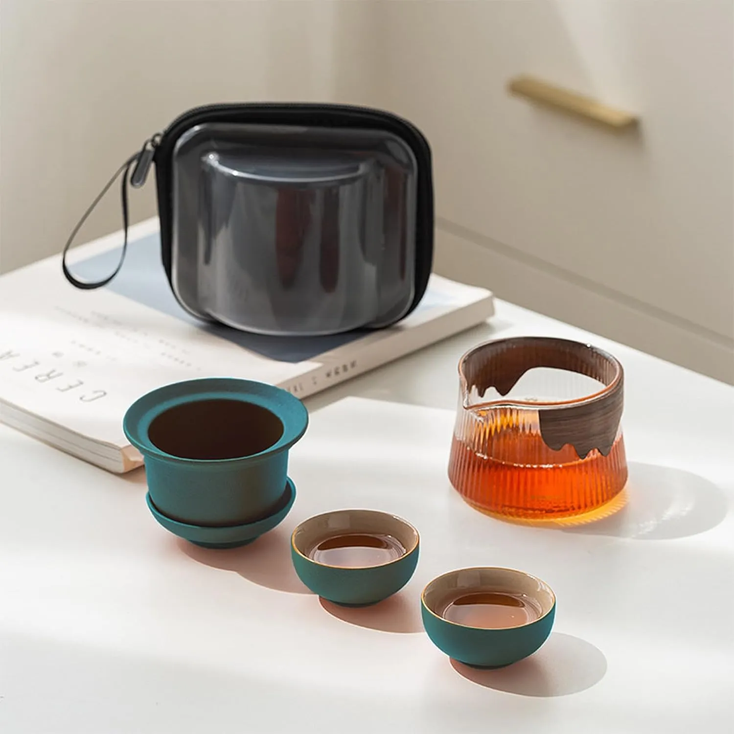 fanquare Ceramic Tea Pot Set Porcelain Kung Fu Teapot Set with 2 Mini Teacups Infuser Portable Handbag for Travel Tea Pot with Wooden Protection, Green