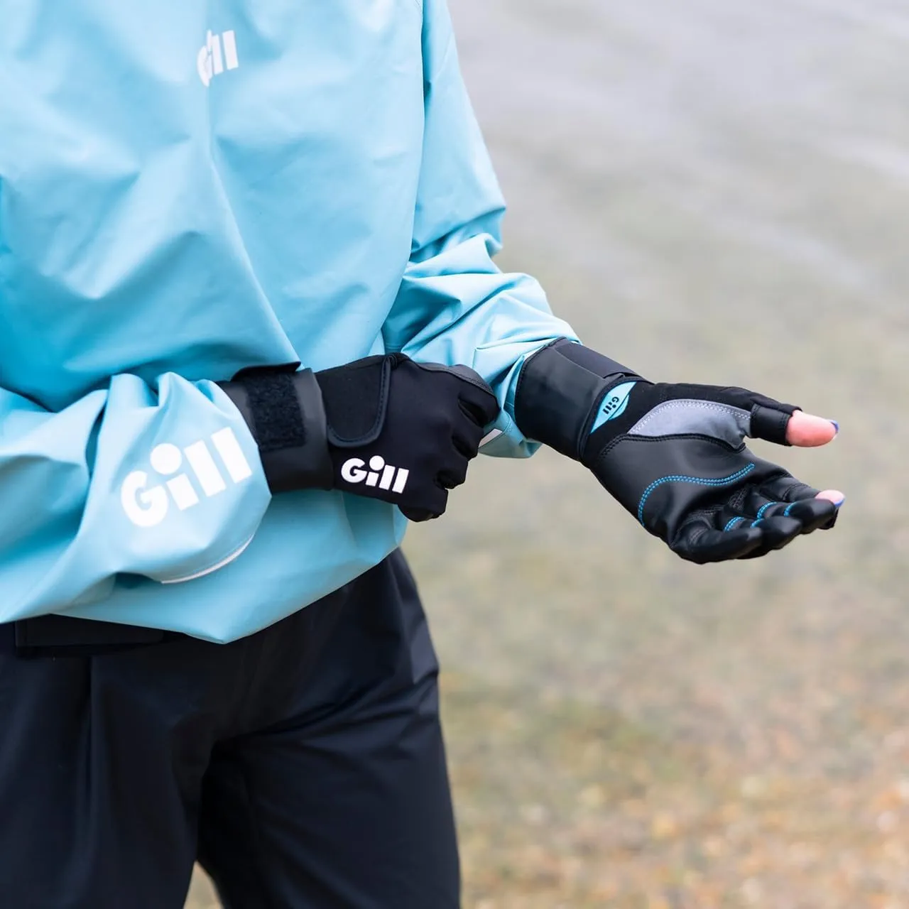 Gill Deckhand Sailing Gloves - Long Fingers with Exposed Finger and Thumb - 50  UV Sun Protection & Water Repellent