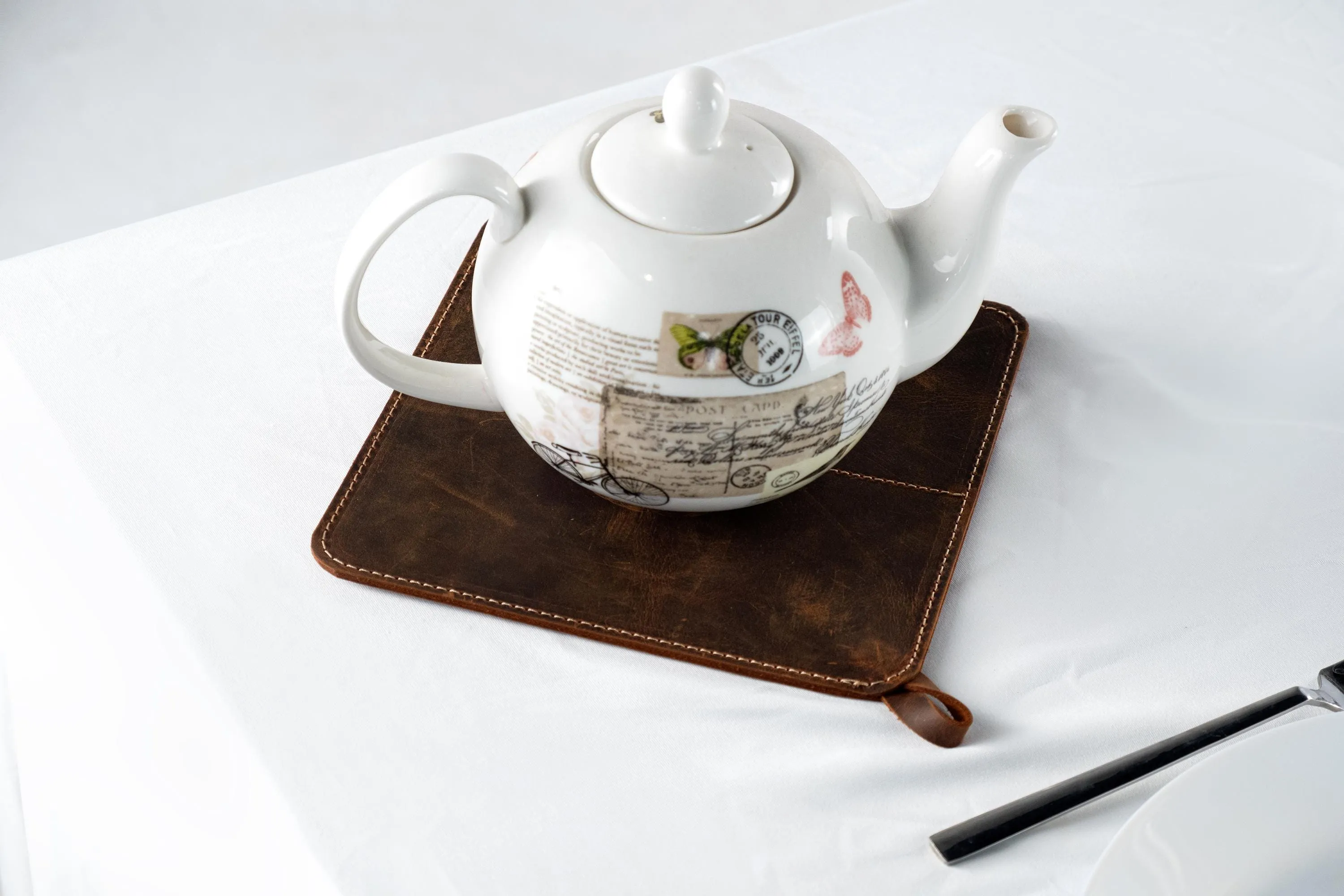 Handmade Leather Pot Mats, Pot Mat for Home, Cafes, Restaurants, Home and Kitchen Decor, Unique Cooking Gift, Set of 2