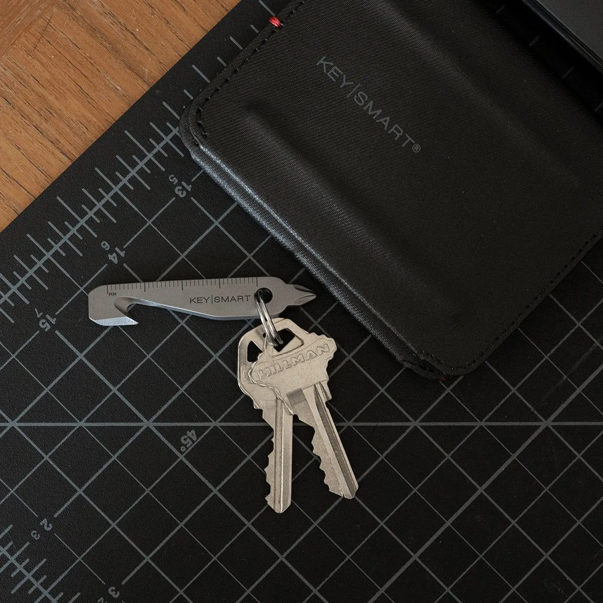 KeySmart Multi-tool 5-in-1 Keychain Tool (Stainless Steel)