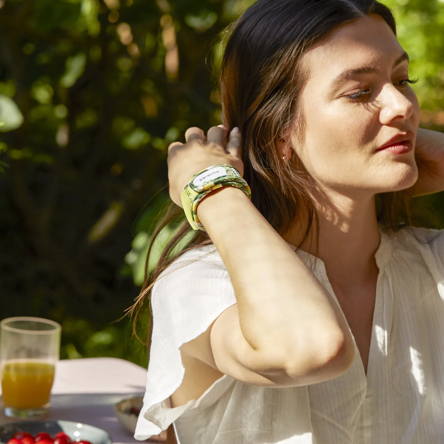 Mosquito Repellent Wristband with 2 refills - Graphic