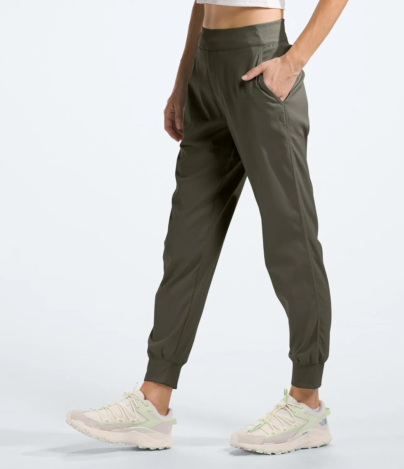 THE NORTH FACE Women's Aphrodite Jogger (Standard and Plus Size)